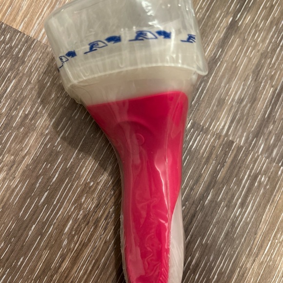 Schick Intuition Pink Razor for Women - sealed but no box - Picture 3 of 4